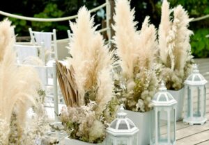 結婚式会場装花　おすすめウェディング装飾　パンパスグラス
